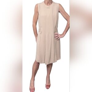 Raoul 100% Silk Beige Sleeveless Pleated Shift Dress Size 10 Classic Chic